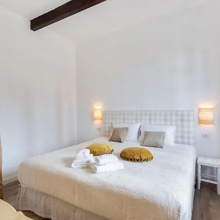 Maison D'orange - La Pinede Appartement