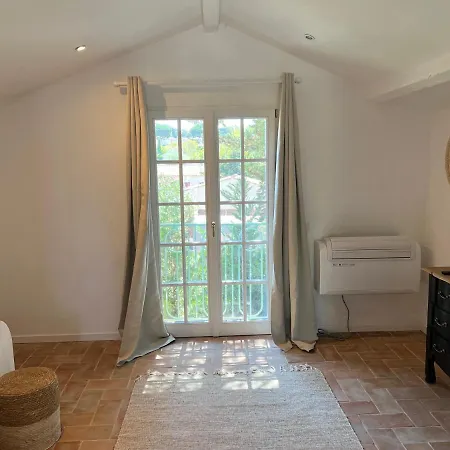 Maison D'orange - La Pinede Lejlighed Saint-Tropez