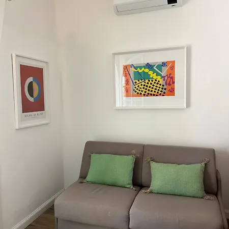 Апартаменти Maison D'orange - La Pinede