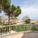 Maison D'orange - La Pinede Apartmán